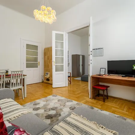 Le Jardin Buda - Near Buda Castle Budapest
